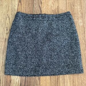 women’s tweed appearance skirt